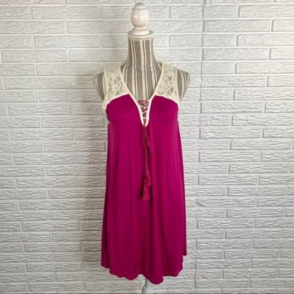 Umgee Fuchsia Shift Dress with Cream Lace Size Small